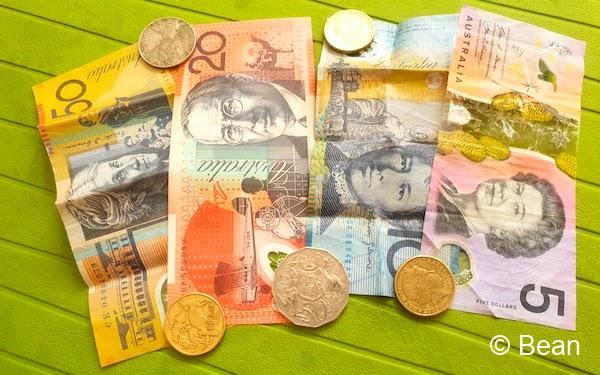 オーストラリア　お金